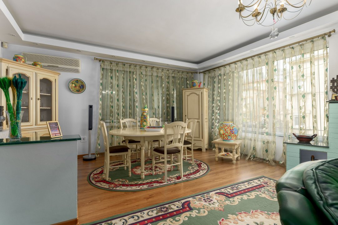 Vanzare apartament 4 camere, bloc boutique an 2000, garaj subteran - Dorobanti