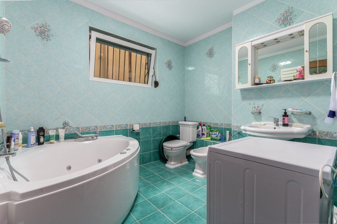 Vanzare apartament 4 camere, bloc boutique an 2000, garaj subteran - Dorobanti