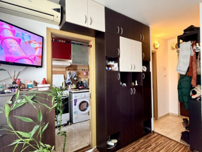 Garsonieră cu centrală proprie, lângă Parc și Spital; 10  min metrou