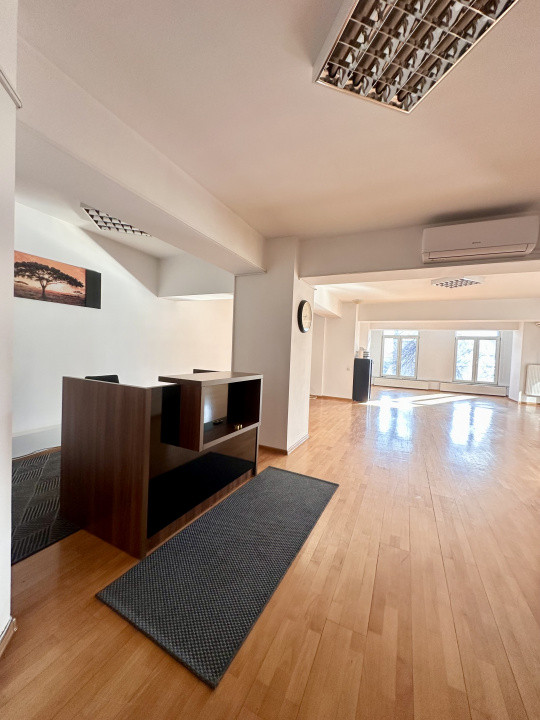 SPATIU BIROURI IN ZONA EROILOR - GROZAVESTI