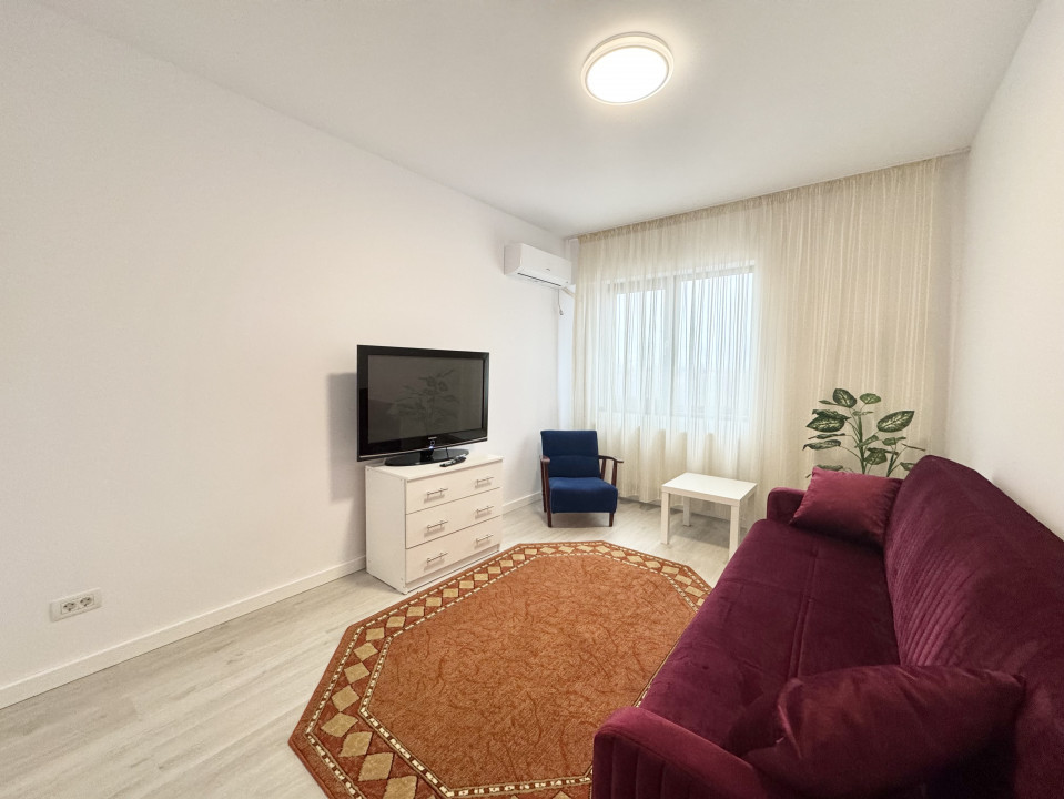 Apartament cu terasă, centrala proprie, spatios