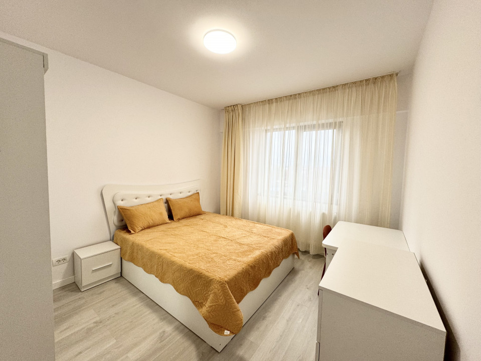 Apartament cu terasă, centrala proprie, spatios