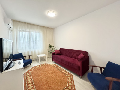 Apartament cu terasă, centrala proprie, spatios