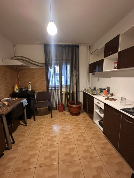 SPATIU BIROURI/ PARTER /RAHOVA/PETRE  ISPIRESCU