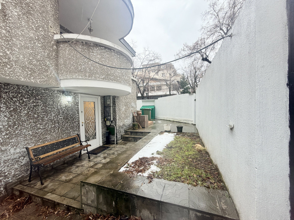 Str Washington, spațiu pretabil cabinet, salon, birou