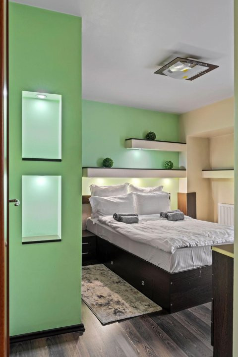 Apartament 4 camere -103 MP | Blv Unirii -Acces stradal-vedere Mixta