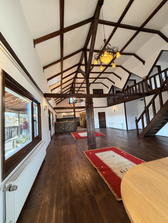 Refugiu Exclusivist Prahova Casa cu 5.2 ha, Panoramă Pârâu și Potențial Turistic