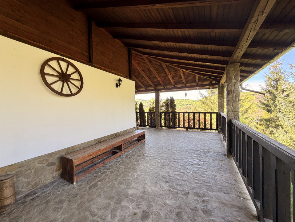 Refugiu Exclusivist Prahova Casa cu 5.2 ha, Panoramă Pârâu și Potențial Turistic