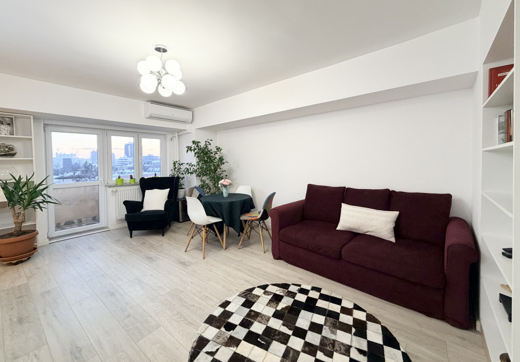 Apartament renovat recent  în Piața Alba Iulia 