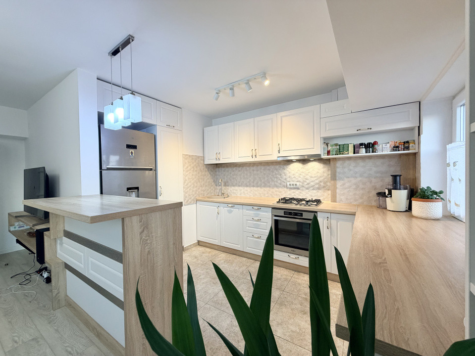 Apartament renovat recent  în Piața Alba Iulia 