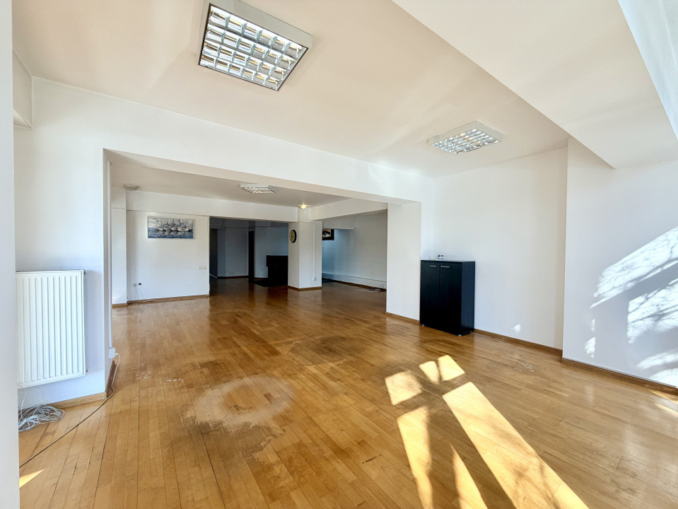 SPATIU BIROURI IN ZONA EROILOR - GROZAVESTI-Pod Cotroceni