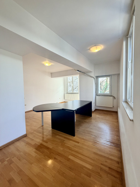 SPATIU BIROURI IN ZONA EROILOR - GROZAVESTI-Pod Cotroceni