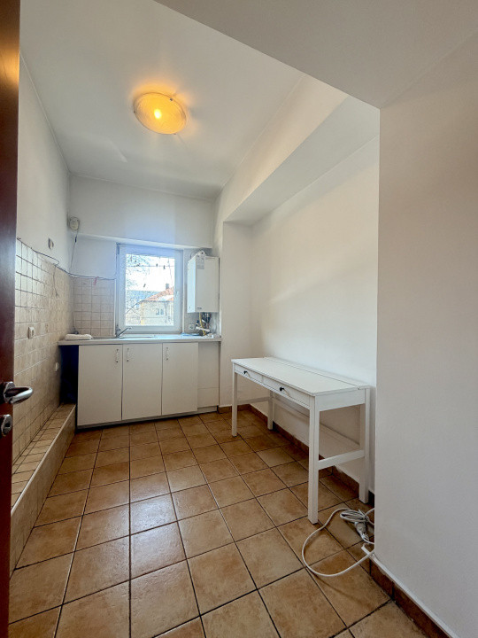 SPATIU BIROURI IN ZONA EROILOR - GROZAVESTI-Pod Cotroceni