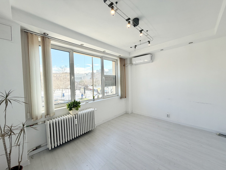 Spatiu ultracentral Sala Palatului pretabil Birouri-Cabinet