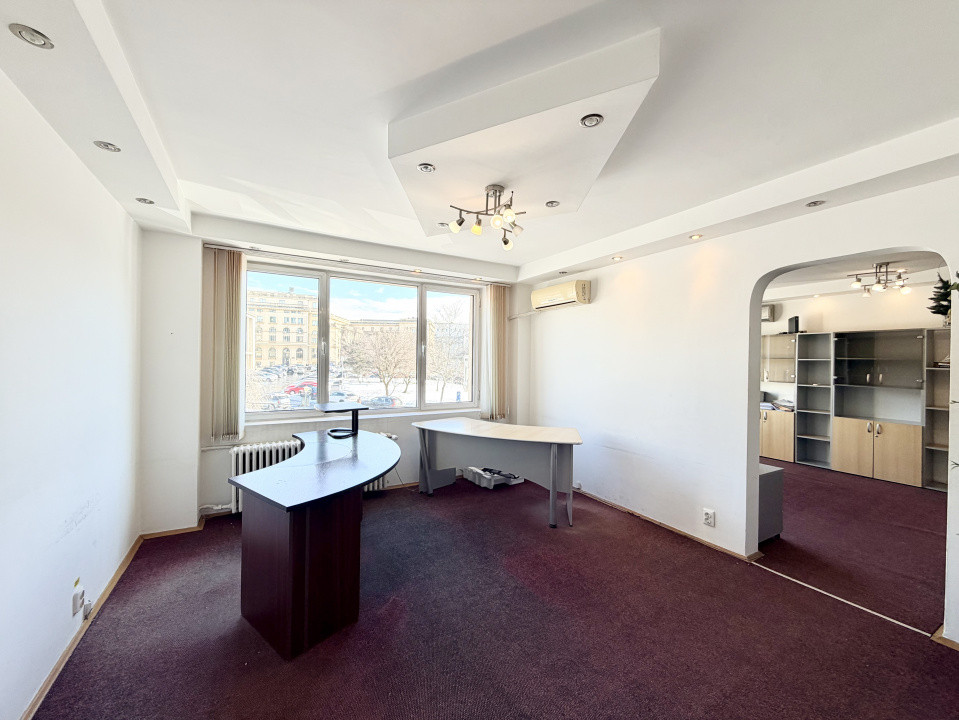 Spatiu ultracentral Sala Palatului pretabil Birouri-Cabinet