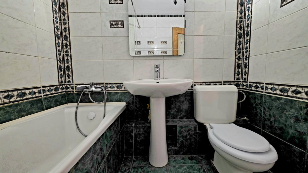 Cerere mare, oferta mica. Apartament 3 camere, Monitorul Oficial