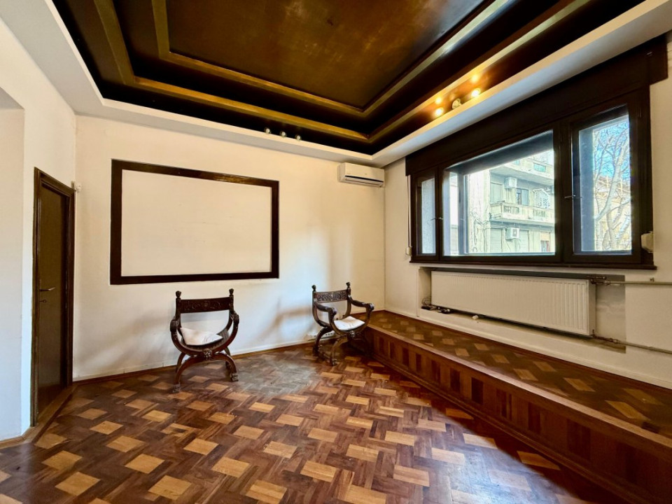 Vila mediteraneană la Grădina Icoanei