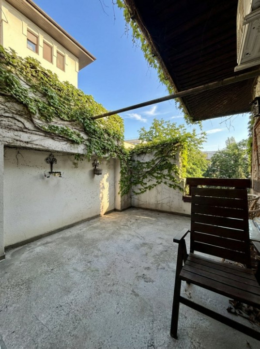 Vila mediteraneană la Grădina Icoanei