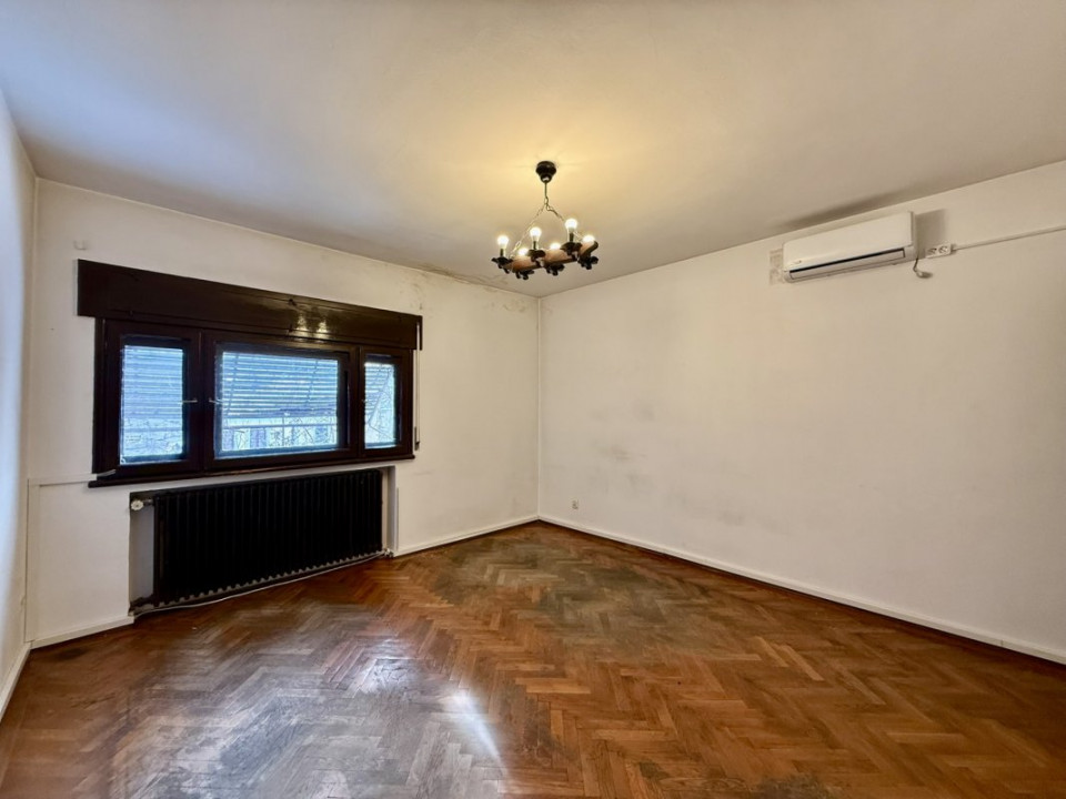 Vila mediteraneană la Grădina Icoanei