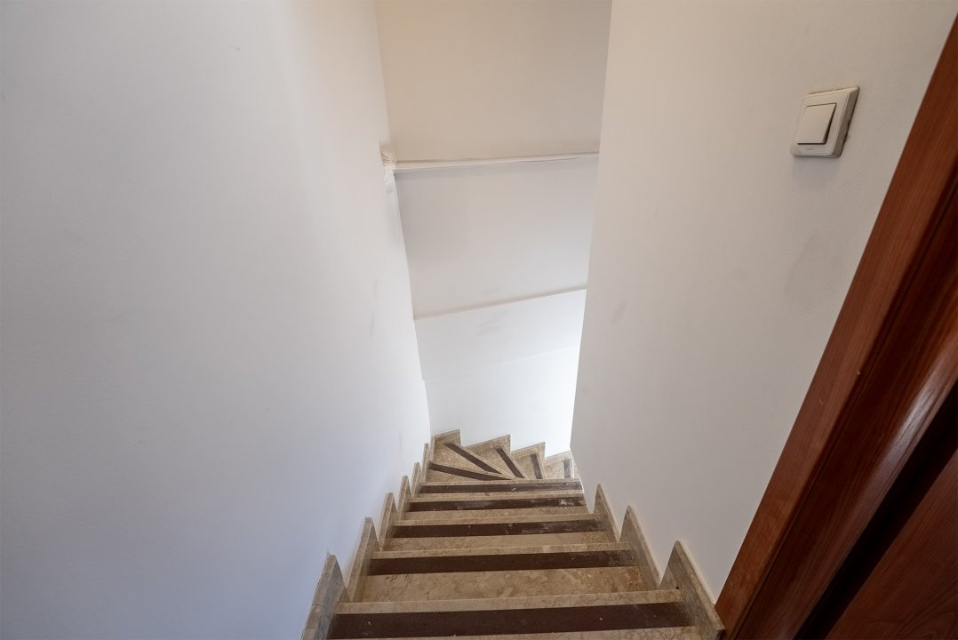 Cotroceni - Parcul Romniceanu -Vila P+2E+M - 6 camere - 200mp 