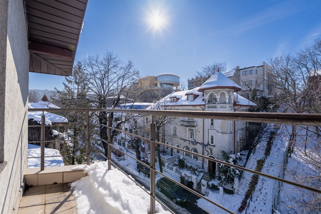 Cotroceni - Parcul Romniceanu -Vila P+2E+M - 6 camere - 200mp 