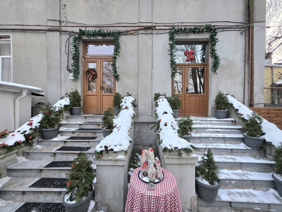 210 MP Etaj Vila • 6 Camere • Unirii • Regina Maria • Acces Propriu 