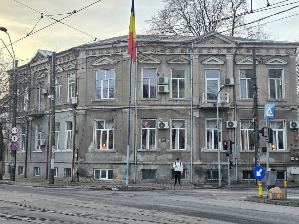 210 MP Etaj Vila • 6 Camere • Unirii • Regina Maria • Acces Propriu 