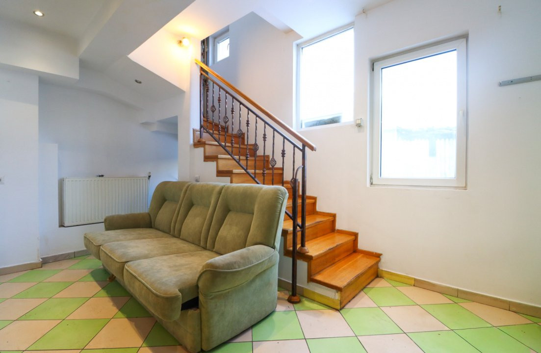 Casă  individuala de vânzare - 14 camere - Obor - Doamna Ghica