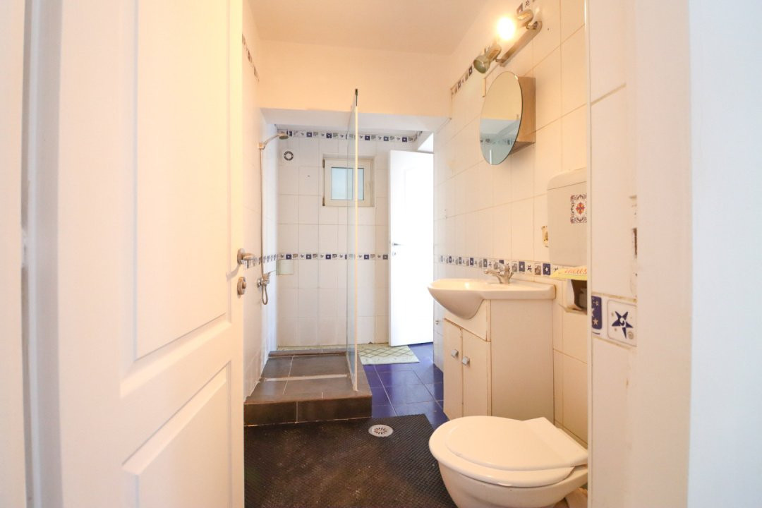 Casă  individuala de vânzare - 14 camere - Obor - Doamna Ghica