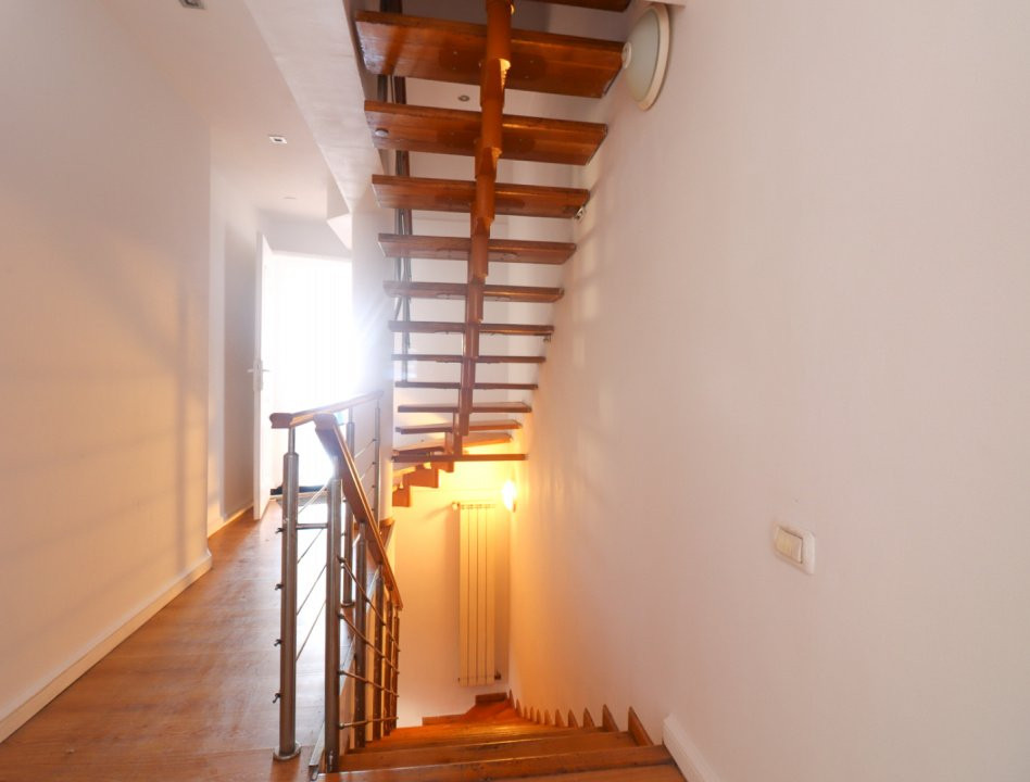 Casă  individuala de vânzare - 14 camere - Obor - Doamna Ghica