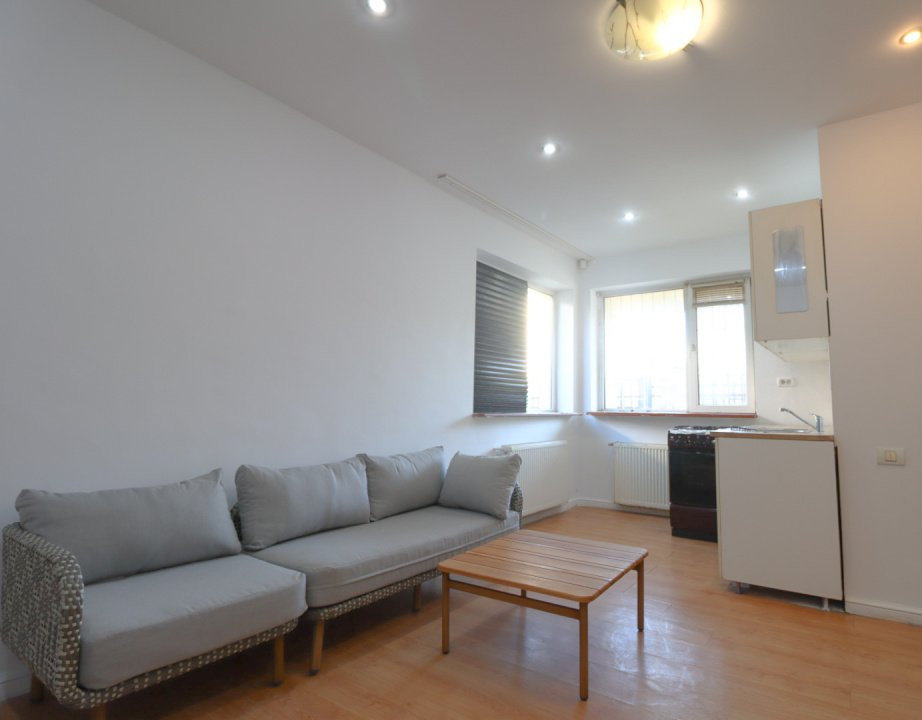 Casă  individuala de vânzare - 14 camere - Obor - Doamna Ghica