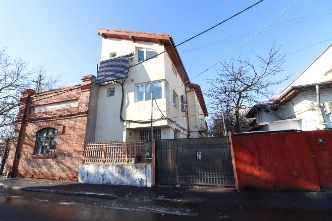 Casă  individuala de vânzare - 14 camere - Obor - Doamna Ghica