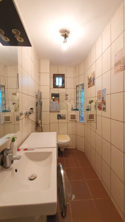 Casa de VANZARE in sector 5 Str. Antiaeriana resedinta sau after school