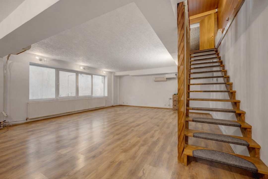 VIILOR - ECHINOCTIULUI, CASA 211 MP UTILI, LOT 460 MP!