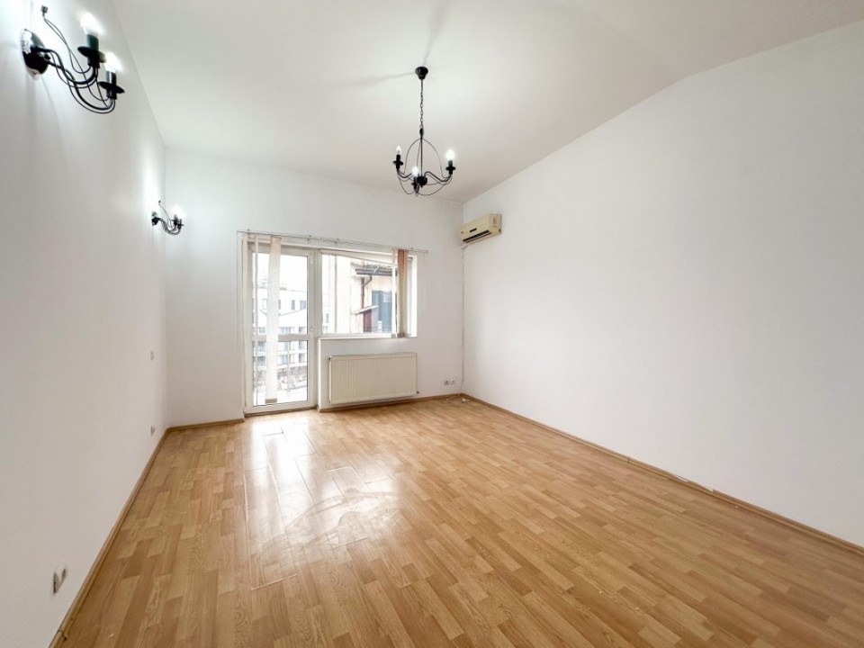 2 etaje, 160mp, centrala termica, scara interioara - Prestanta!