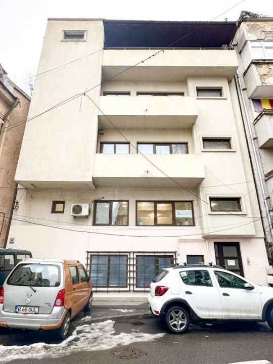 2 etaje, 160mp, centrala termica, scara interioara - Prestanta!