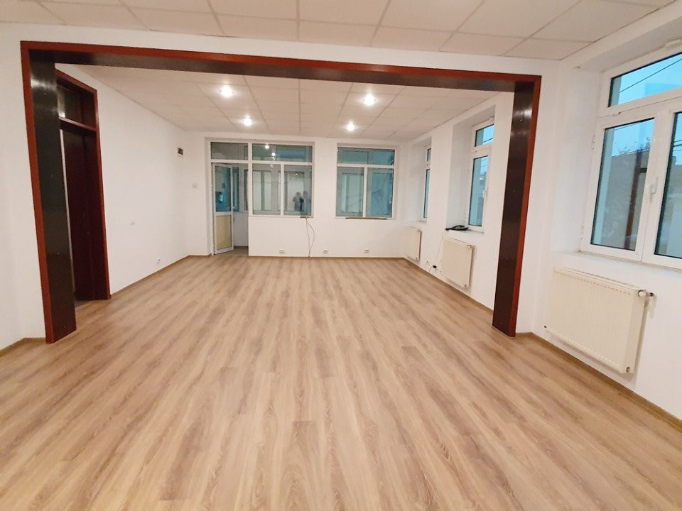 Calea Calarasilor, Hala Traian, Vanzare Birouri, S+1+2+T, 353mp