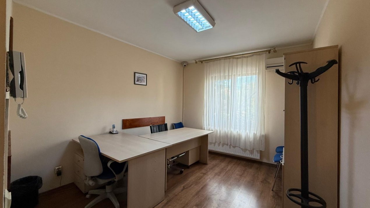  Uranus birou de închiriat