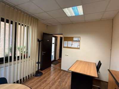  Uranus birou de închiriat