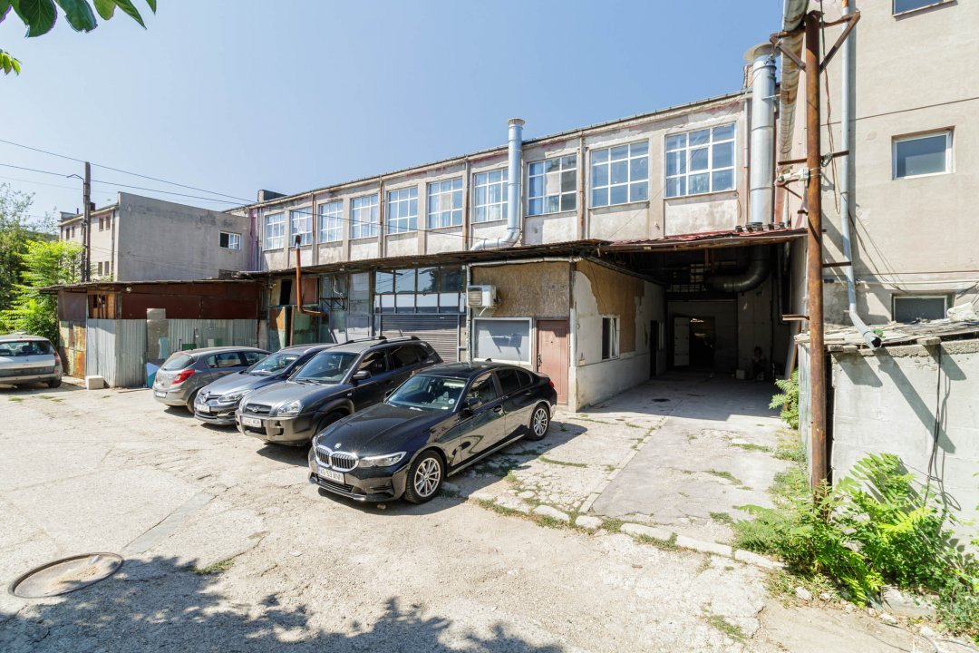 Spațiu industrial  – 3.540 mp utili, birouri 600 mp, randament în <10 ani!