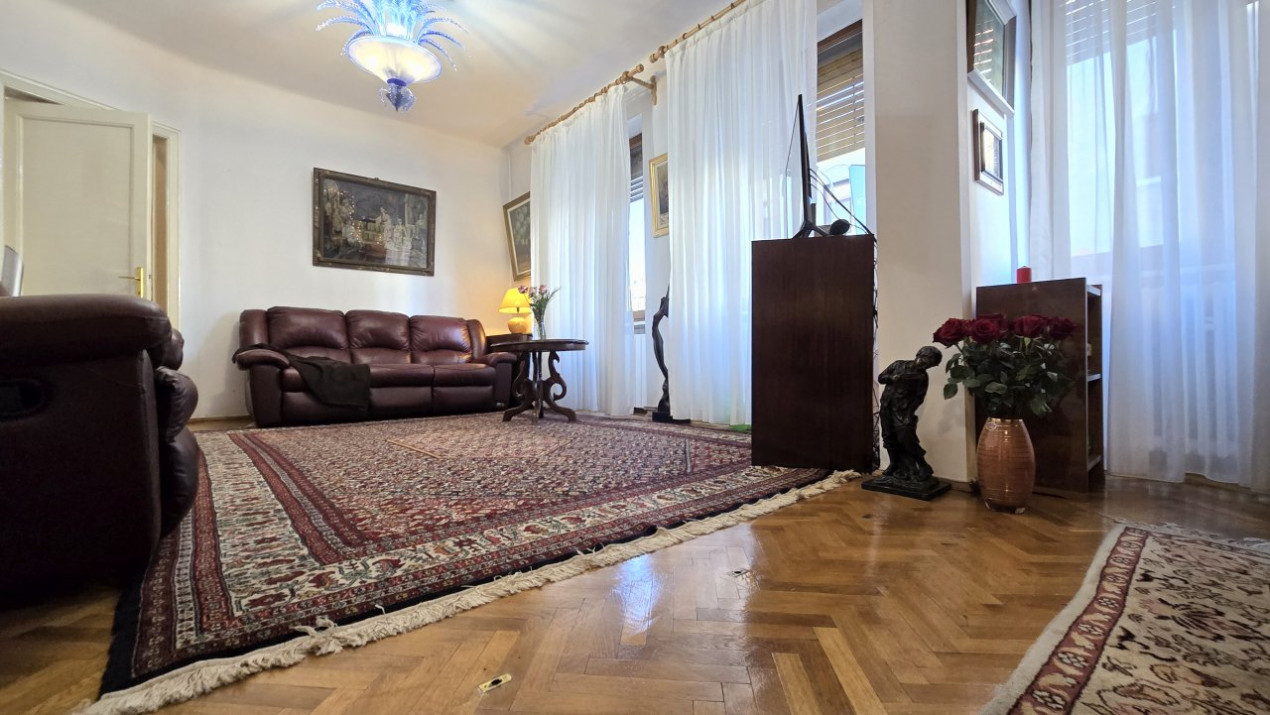 PARTER înalt în imobil ART DECO - PIAȚA SPANIEI