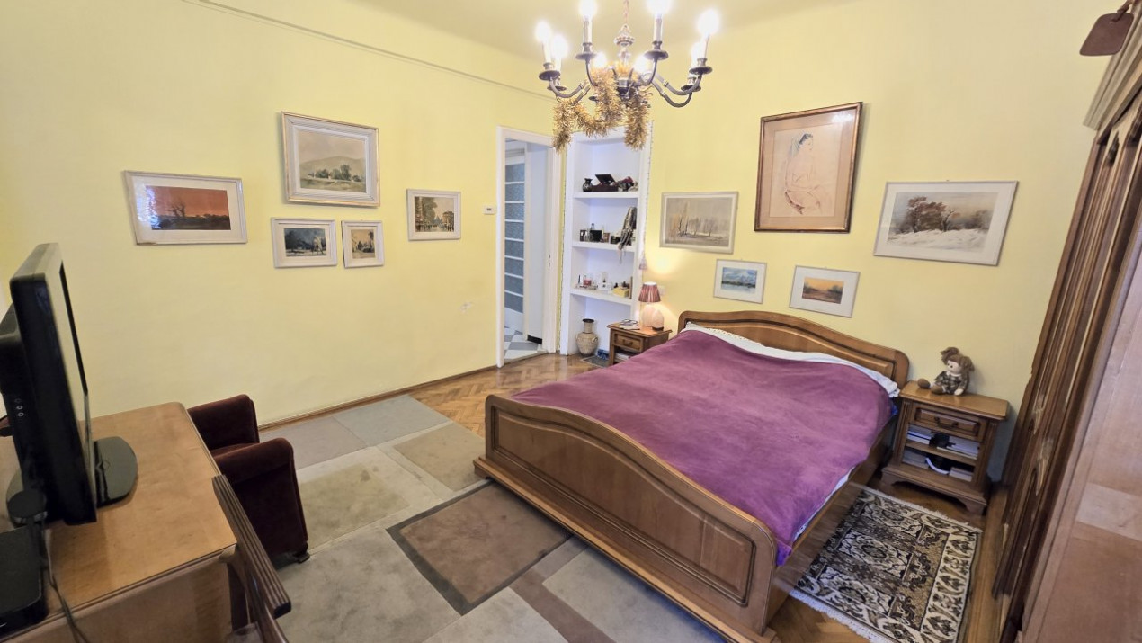 PARTER înalt în imobil ART DECO - PIAȚA SPANIEI