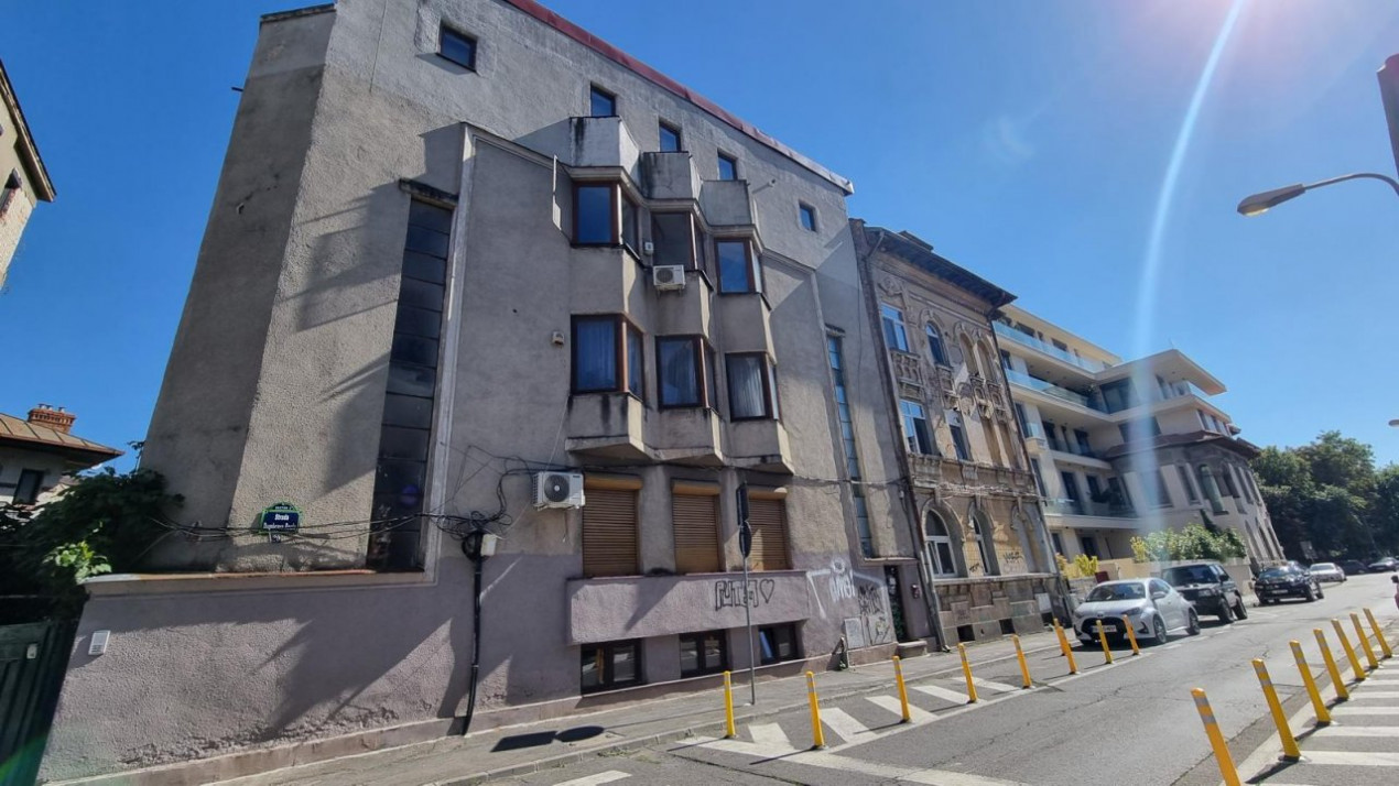 PARTER înalt în imobil ART DECO - PIAȚA SPANIEI