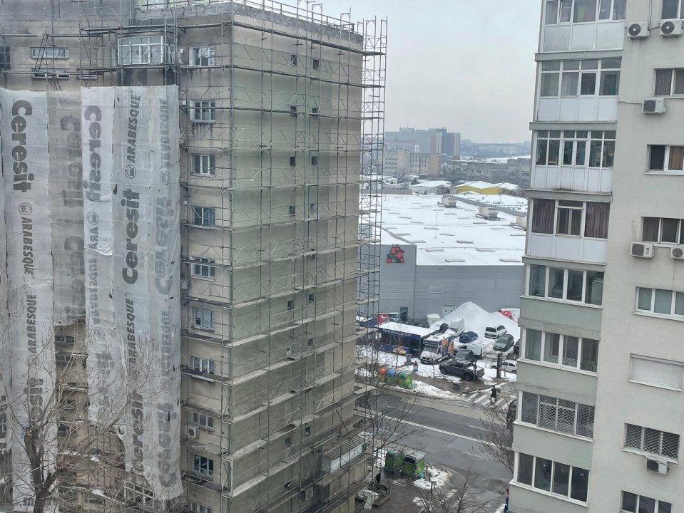 Auchan-Vitan Garsoniera 30 mp,mobilata si utilata,etaj 8