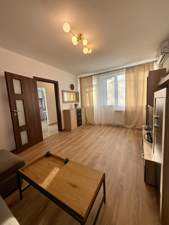 Apartament 2 camere de închiriat zona Pajura 
