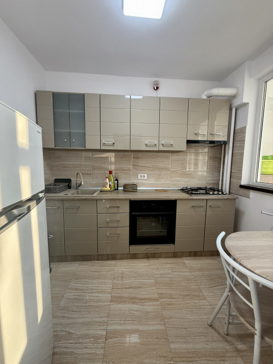 Apartament 2 camere de închiriat zona Pajura 