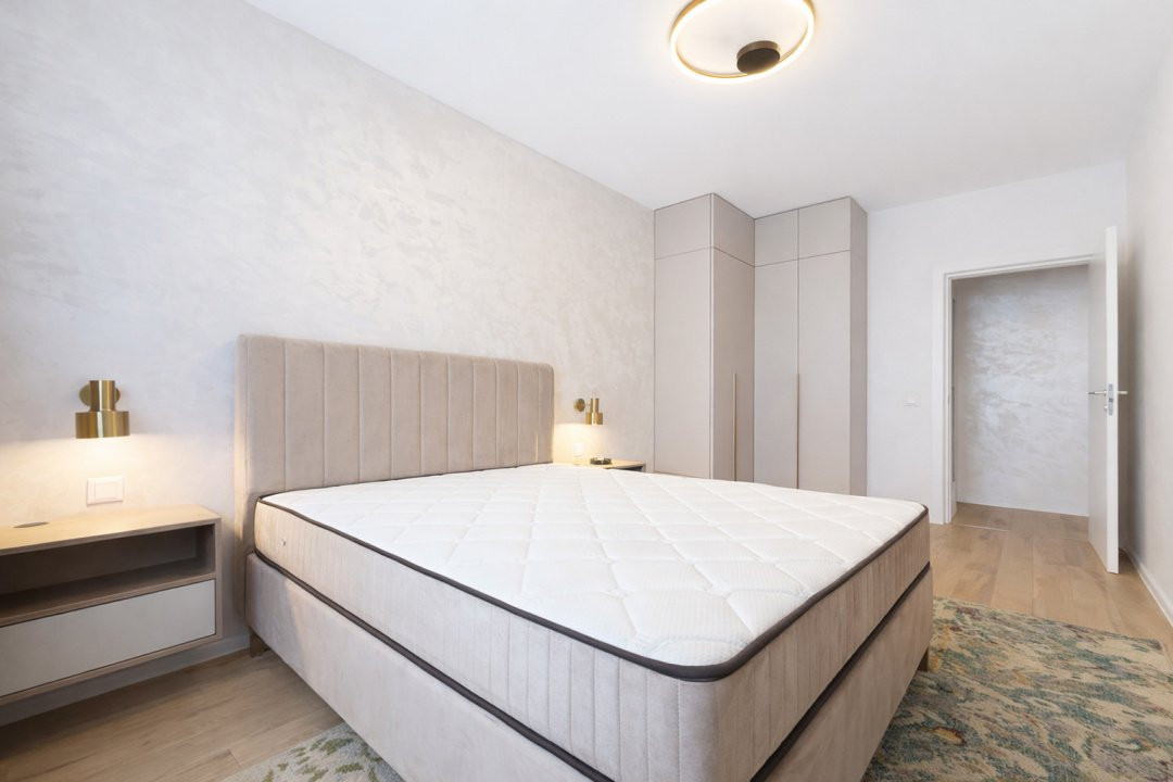 Prima Inchiriere! Apartament 3 camere cu loc de parcare subteran inclus.