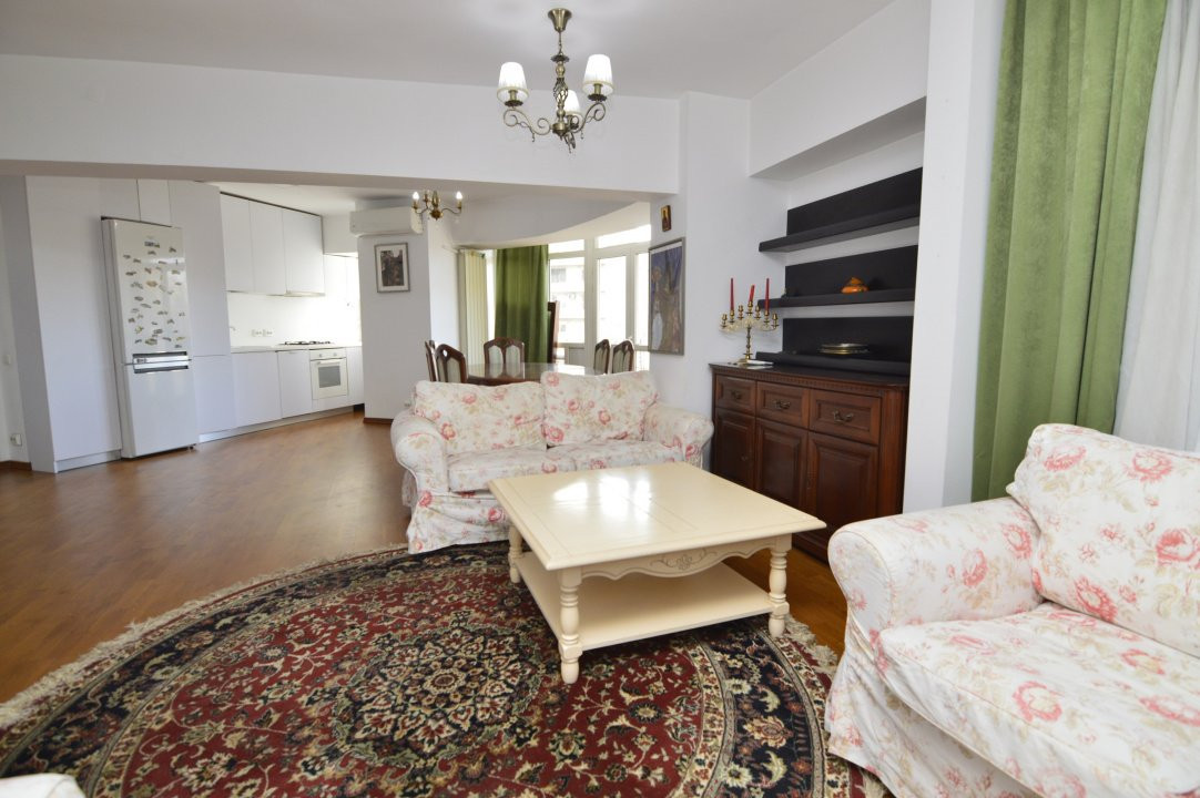 VANZARE APARTAMENT 3 CAMERE UNIRII - NERVA TRAIAN-BLOC LOTTO