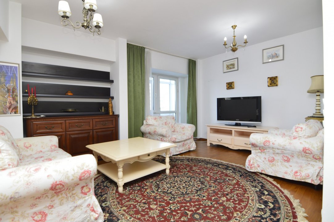 VANZARE APARTAMENT 3 CAMERE UNIRII - NERVA TRAIAN-BLOC LOTTO