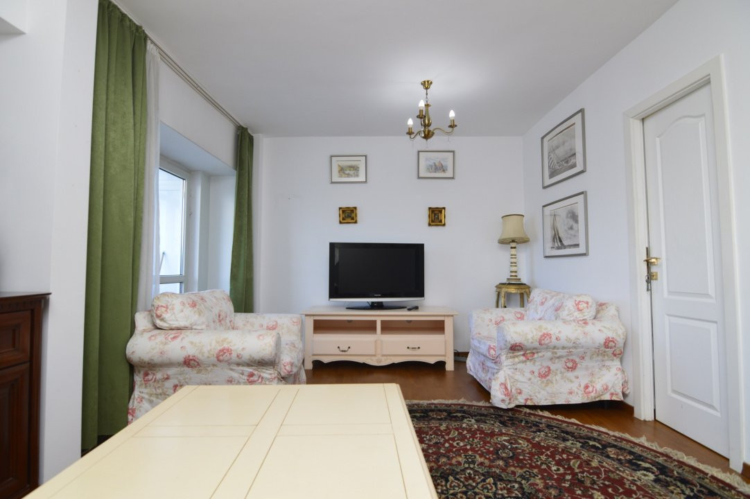 VANZARE APARTAMENT 3 CAMERE UNIRII - NERVA TRAIAN-BLOC LOTTO